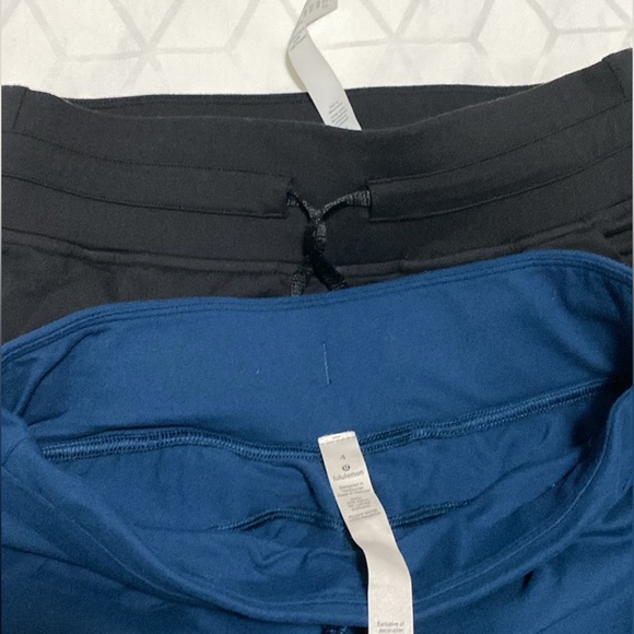 Lululemon joggers size 4 - Picture 3 of 4